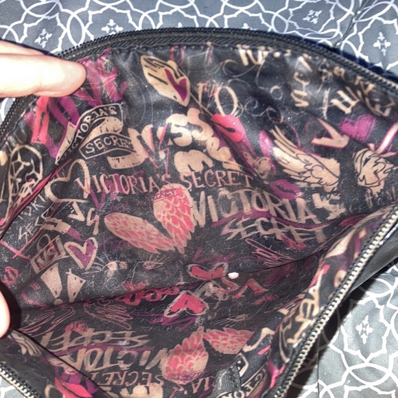 Victoria secret bag π€π - Picture 7 of 7